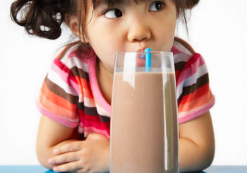 Descubre el origen de la leche con chocolate